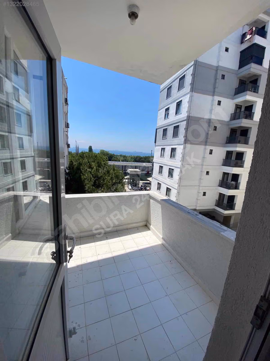 MARMARAYA 20 METRE LABİ DERYA FULL EŞYALI ASANSÖRLÜ 3+1 KİRALIK